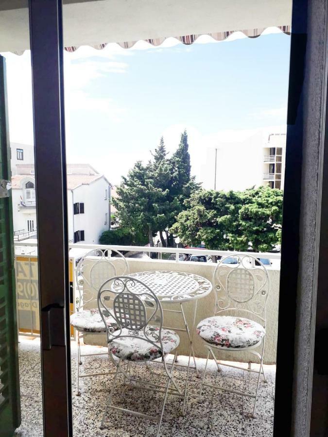 Apartments Mira Макарска Экстерьер фото